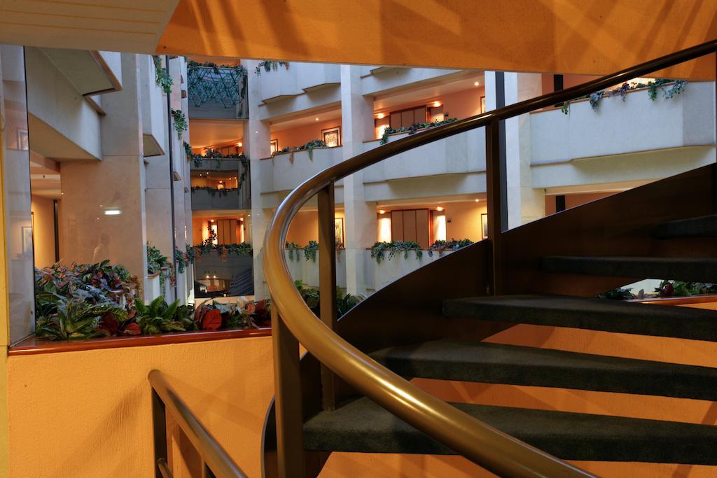 Hotel Abastos Plaza เม็กซิโกซิตี้ ภายนอก รูปภาพ
