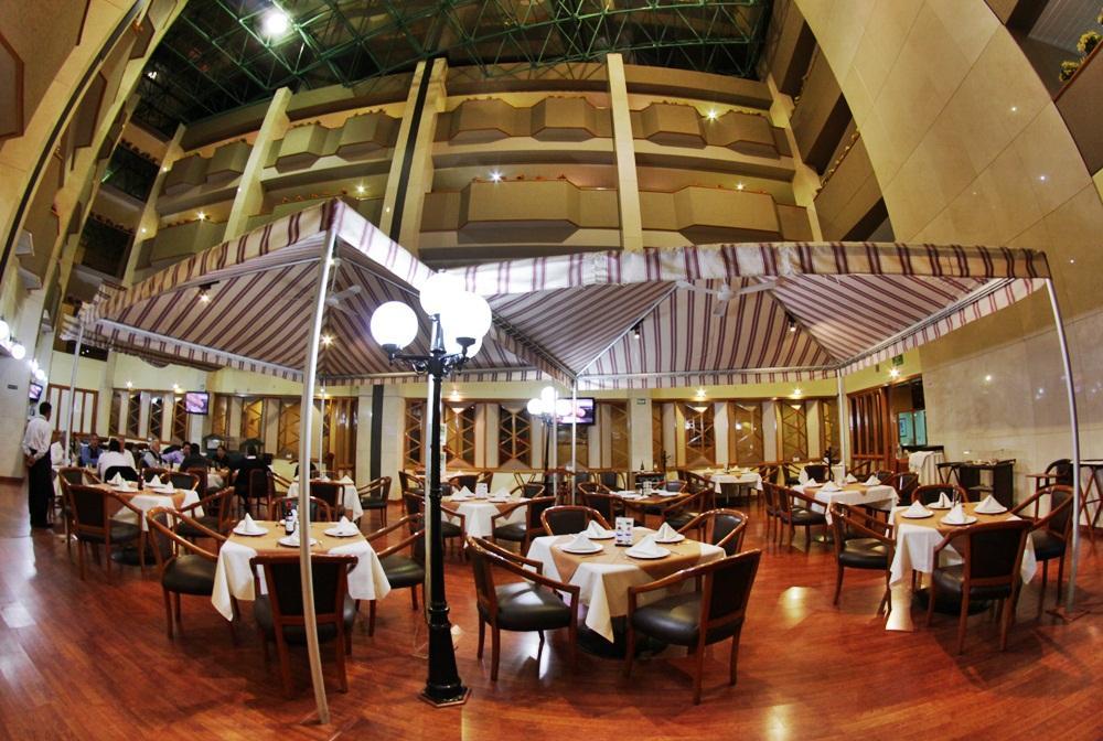Hotel Abastos Plaza เม็กซิโกซิตี้ ภายนอก รูปภาพ