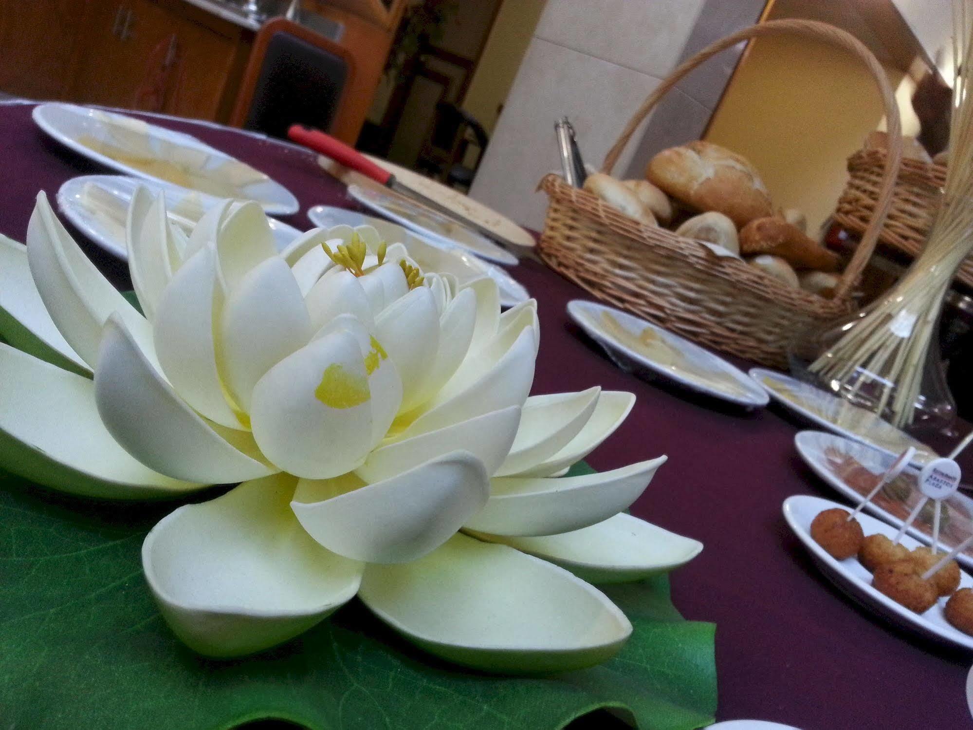 Hotel Abastos Plaza เม็กซิโกซิตี้ ภายนอก รูปภาพ