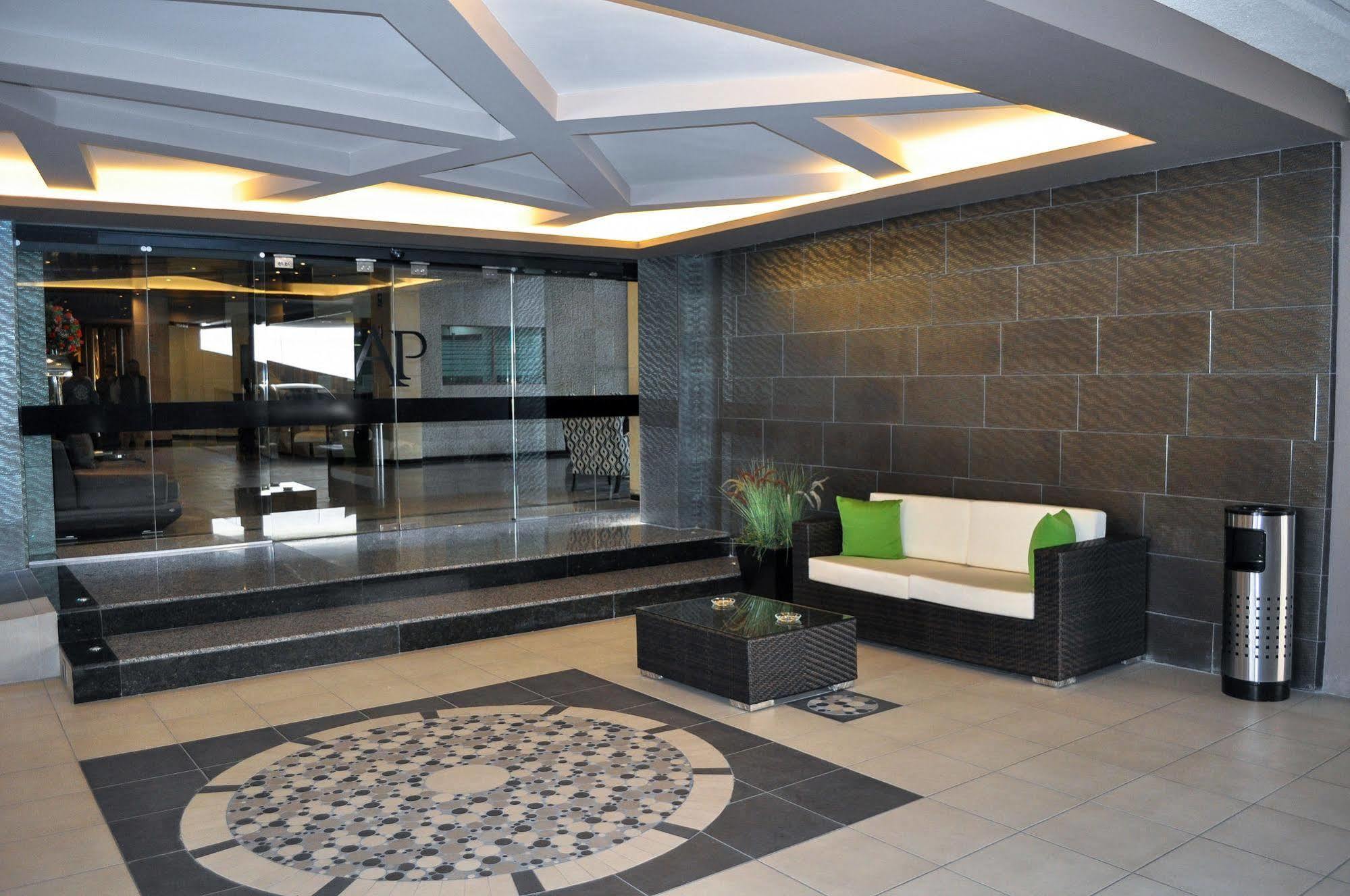 Hotel Abastos Plaza เม็กซิโกซิตี้ ภายนอก รูปภาพ